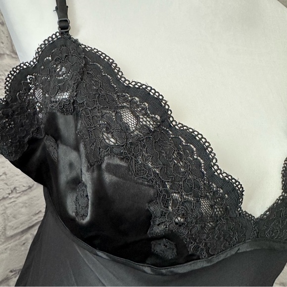 Victoria secret black lace lingerie - Picture 8 of 8